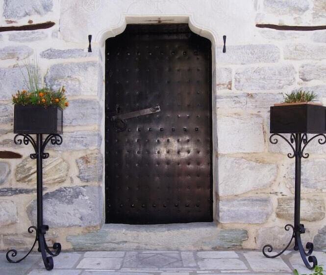 בית מלון כפרי Ta Xelidonakia