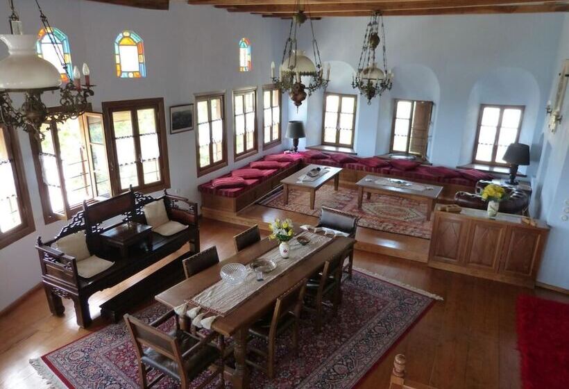 בית מלון כפרי Ta Xelidonakia