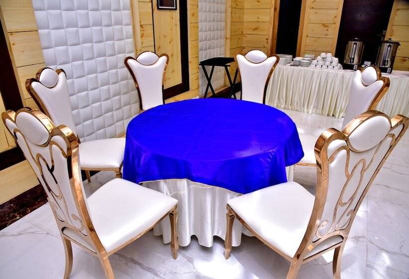 فندق The Riverside Inn