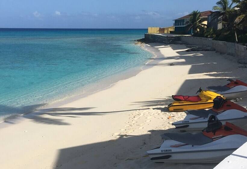 Отель The Sands