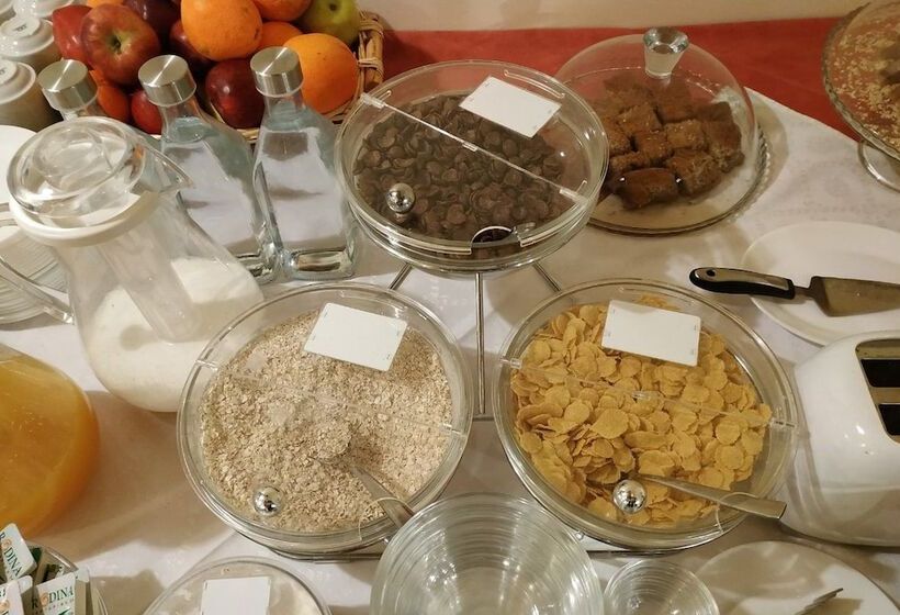 호텔 Thea Mainalou