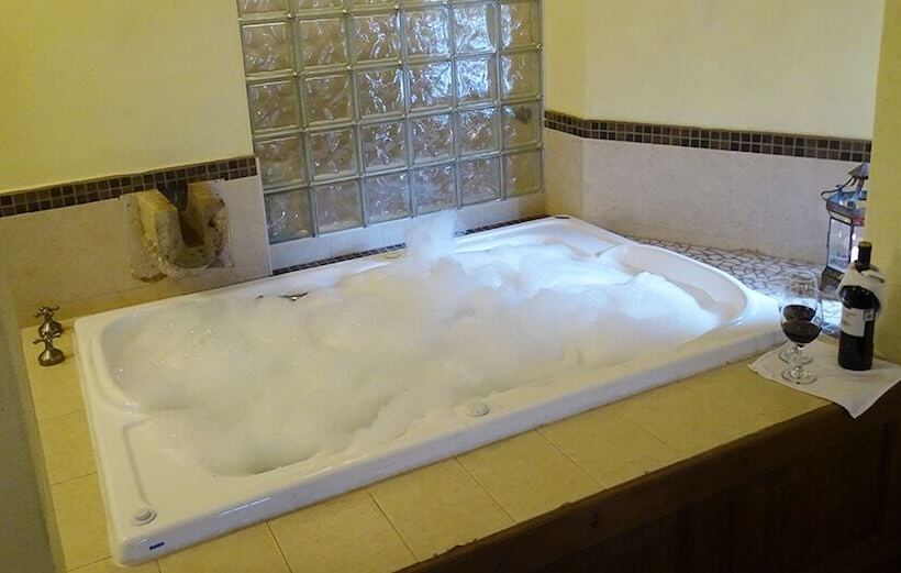 فندق Turinjandi Resort