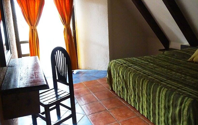 فندق Turinjandi Resort