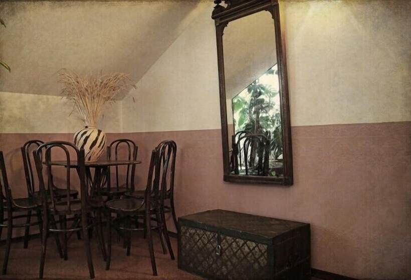 Отель Usadba Pleshanova