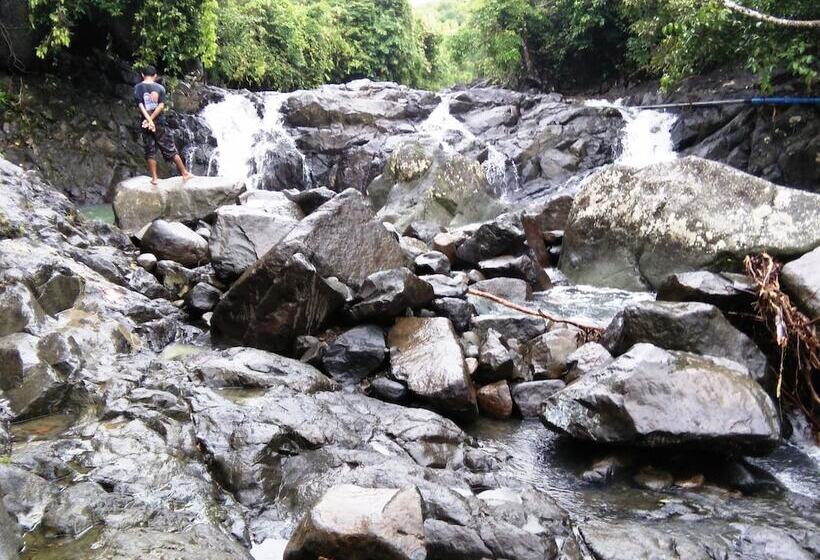 هتل Western Highway Lodge