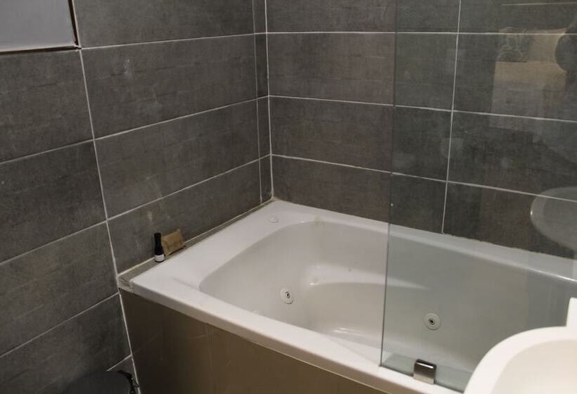 ホテル Y Centro De Convenciones Cacaxtla