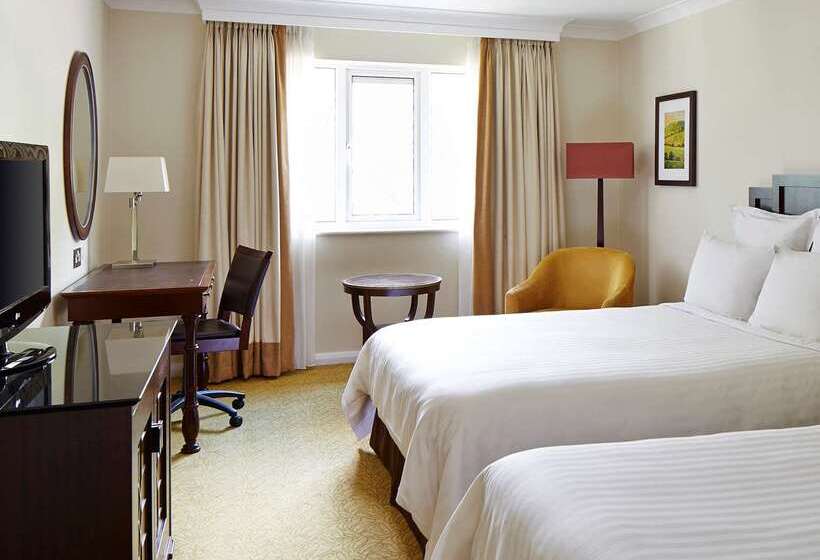 Meon Valley Hotel And Country Club