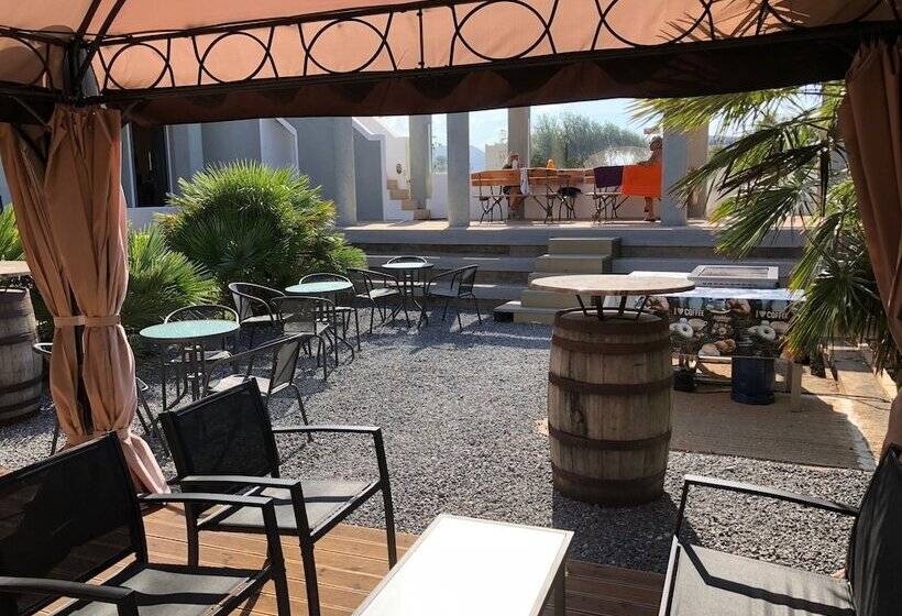 펜션 Anissaras Beach Appartement