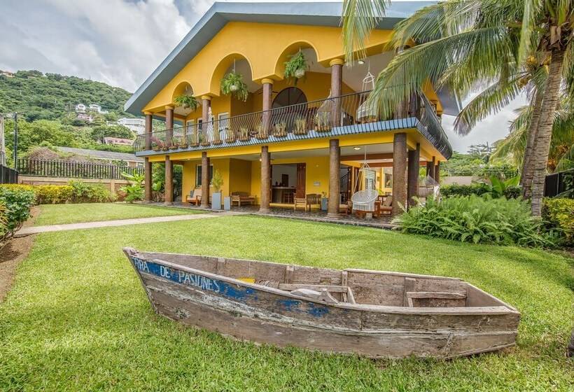 פנסיון Elementos Del Sur