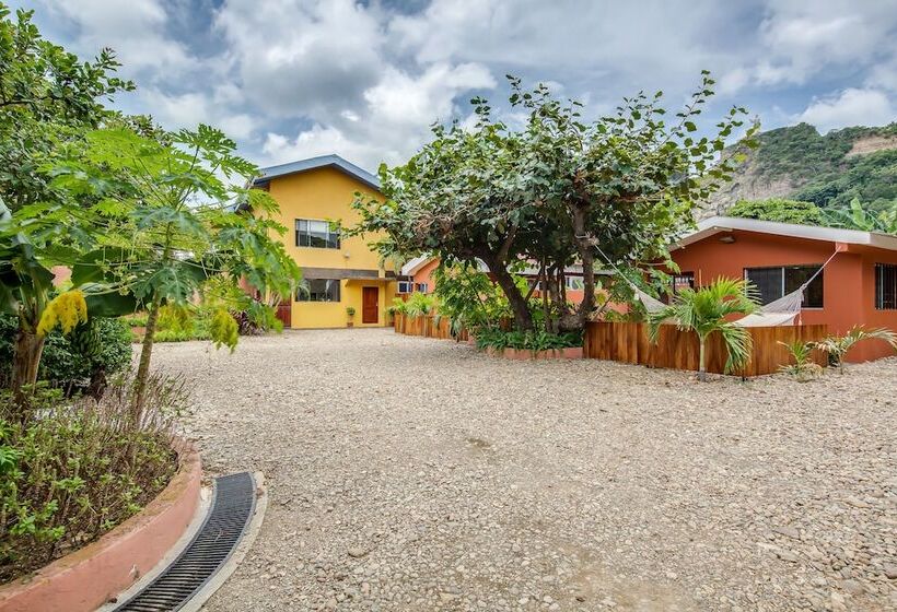 פנסיון Elementos Del Sur