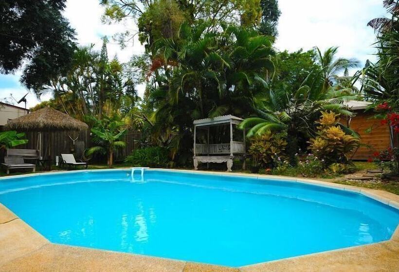 پانسیون Les Cases De Plum