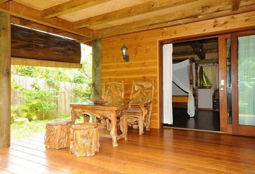 پانسیون Les Cases De Plum