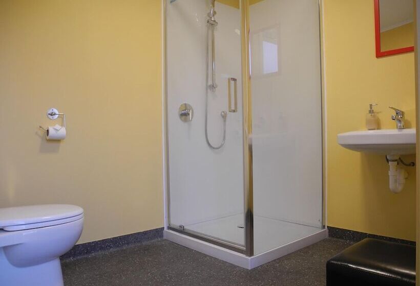 ペンション Peter S Farm Lodge