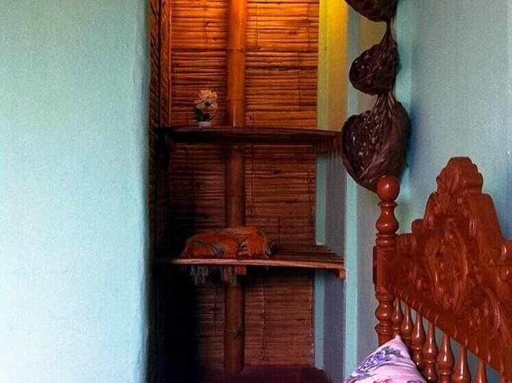 ペンション Puerta Del Sol