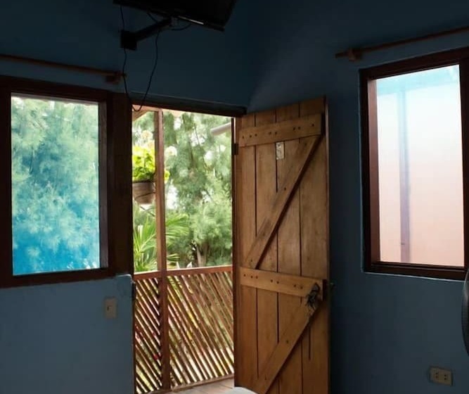 ペンション Puerta Del Sol