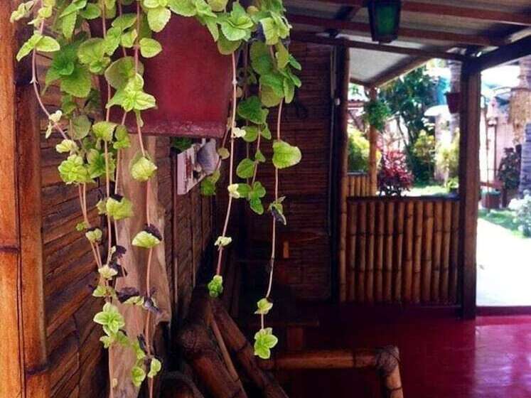 ペンション Puerta Del Sol