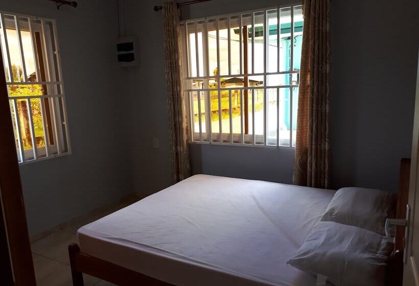 پانسیون Riverside Bungalows Commewijne