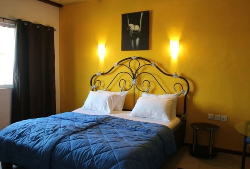 بنسيون Tom S Garden