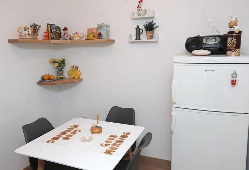 پانسیون Villa Salamander