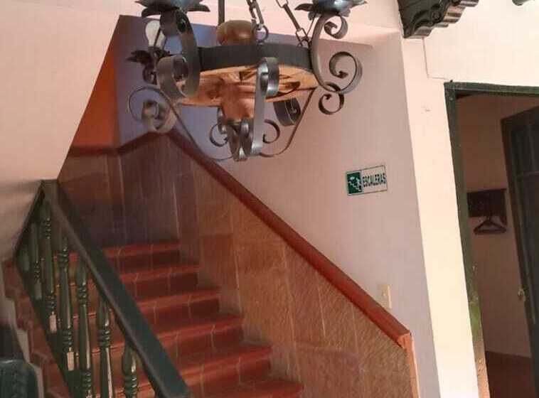 ペンション Vizcaya Plaza Curití