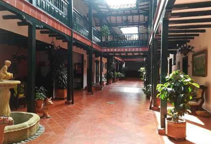 پانسیون Vizcaya Plaza Curití