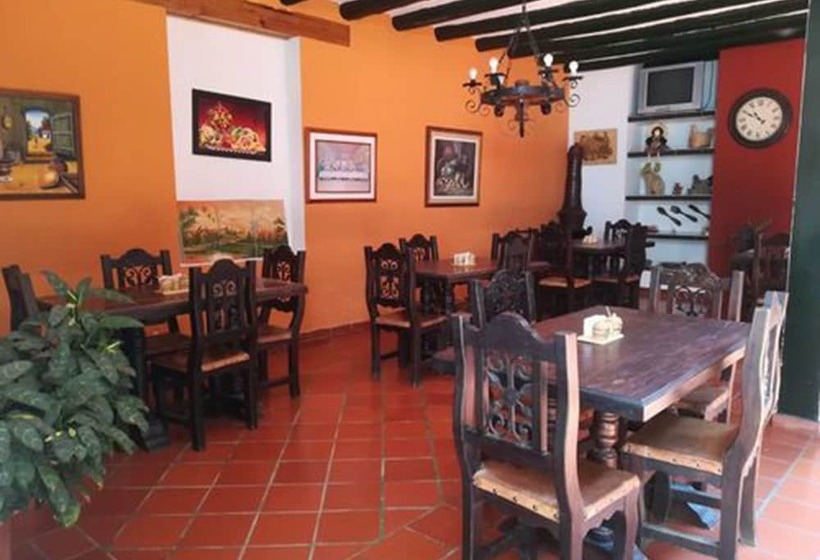 ペンション Vizcaya Plaza Curití