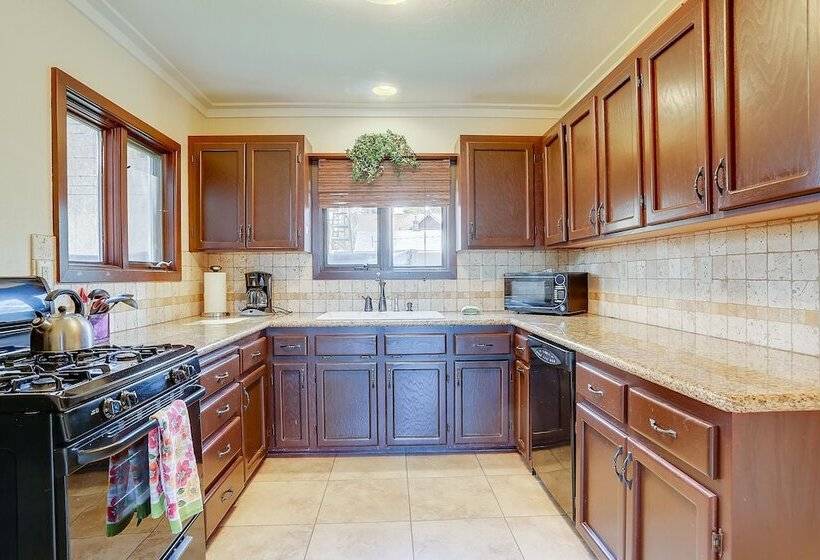 Pet Friendly Albany Cottage With Bbq On The Deck By Redawning