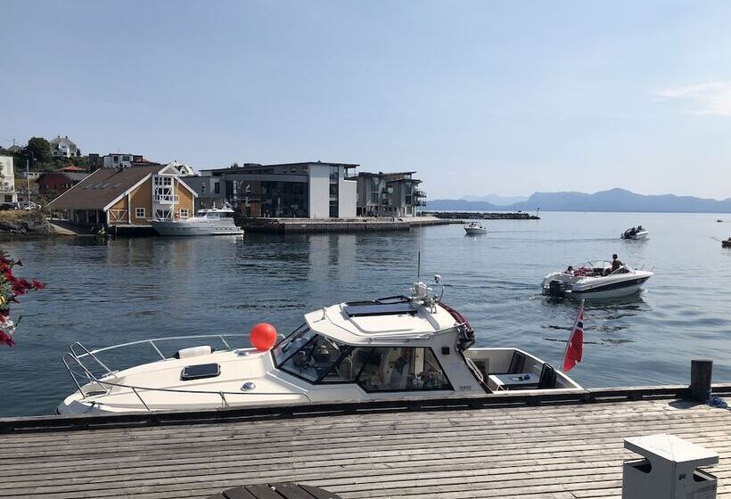 Podtown Os Harbour Hostel