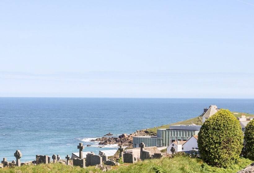 Porthmeor Beach House