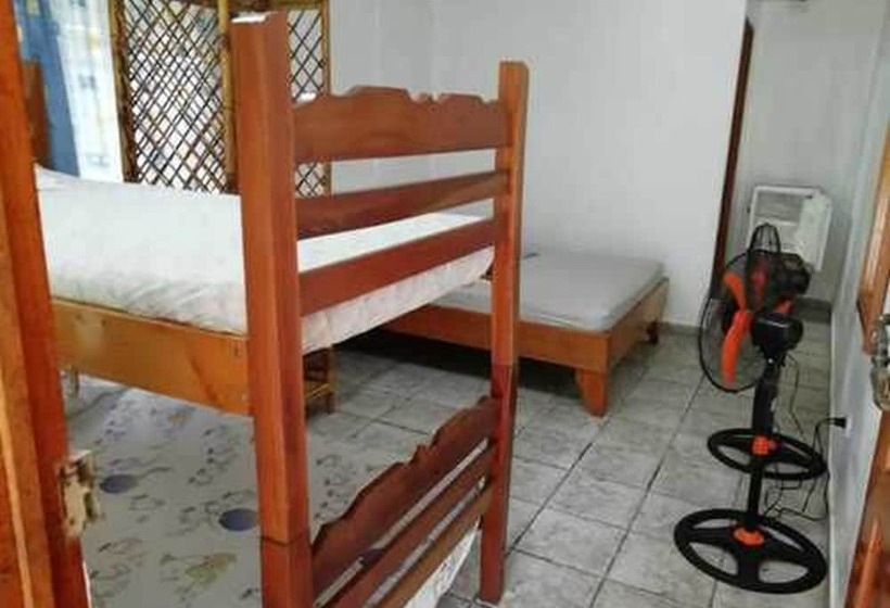 Posada Alroma   Hostel