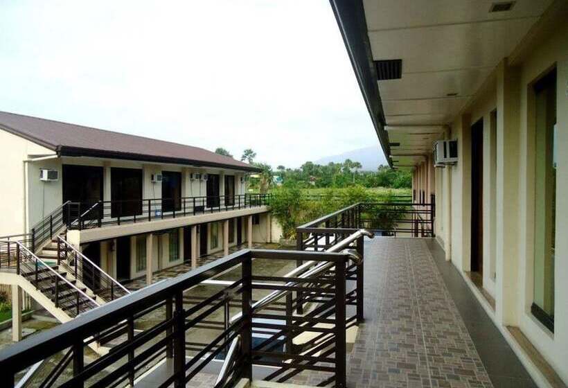 Quezon Premier Hotel Lucena