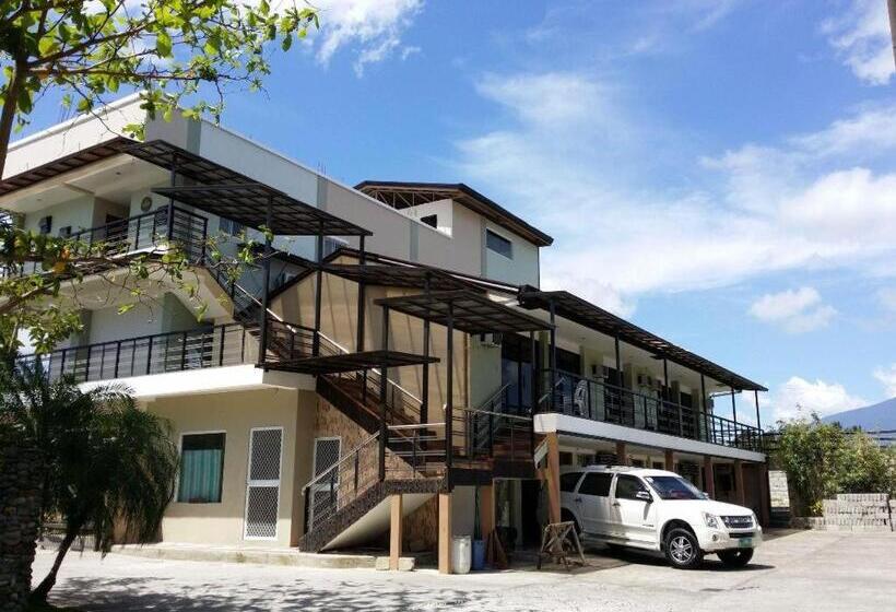 Quezon Premier Hotel Lucena