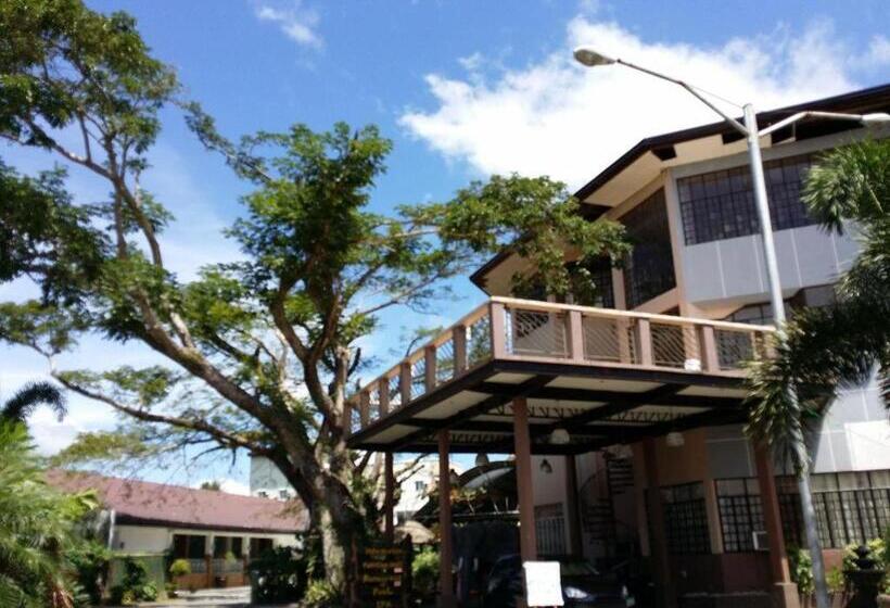 Quezon Premier Hotel Lucena