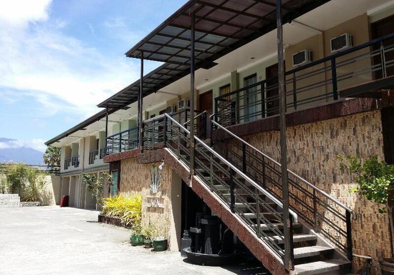 Quezon Premier Hotel Lucena