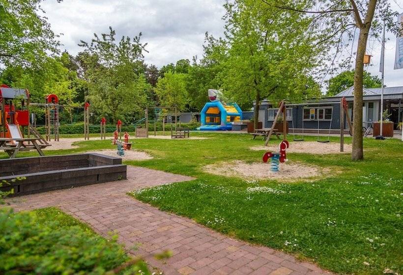 اقامتگاه Europarcs Maasduinen