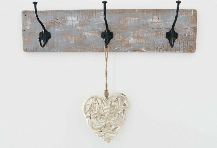 The Loft At Lucott House