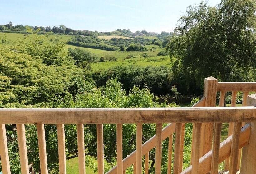 The Loft At Lucott House