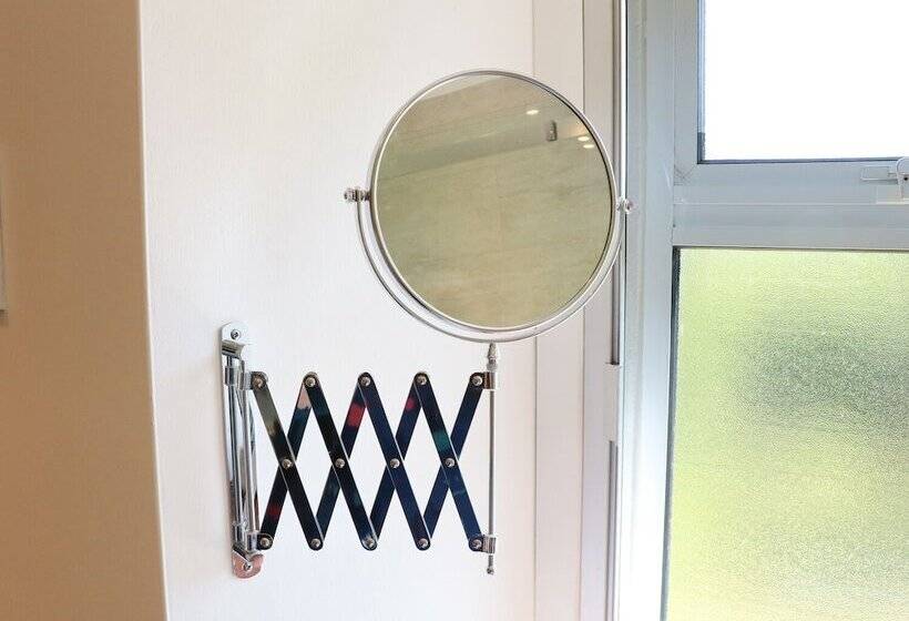 The Loft At Lucott House