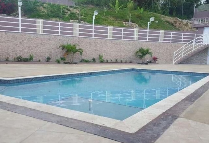 Tropical Luxury Dreams