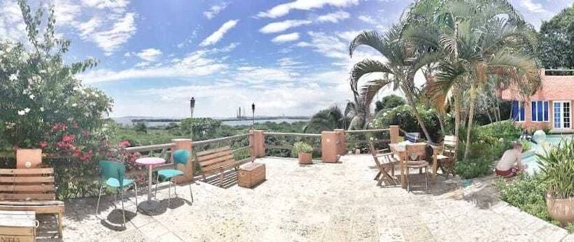 Urantia Boutique Hostel