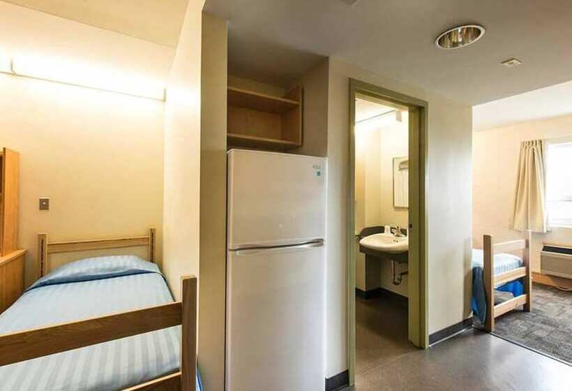 旅馆 Backpacker College At St Lawrence University