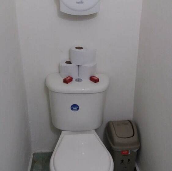 ユースホステル Estudio 63 Playa Los Cocos