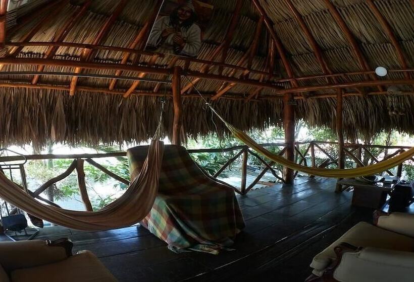 فندق صغير Hostal Backpackers Villa Karejo