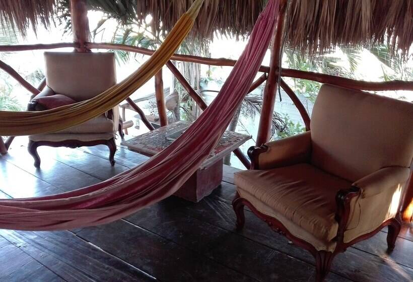 فندق صغير Hostal Backpackers Villa Karejo