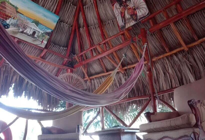 فندق صغير Hostal Backpackers Villa Karejo