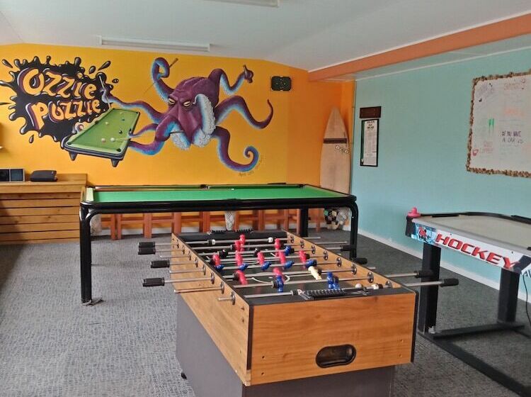هاستل Ozzie Pozzie Backpackers   Yha