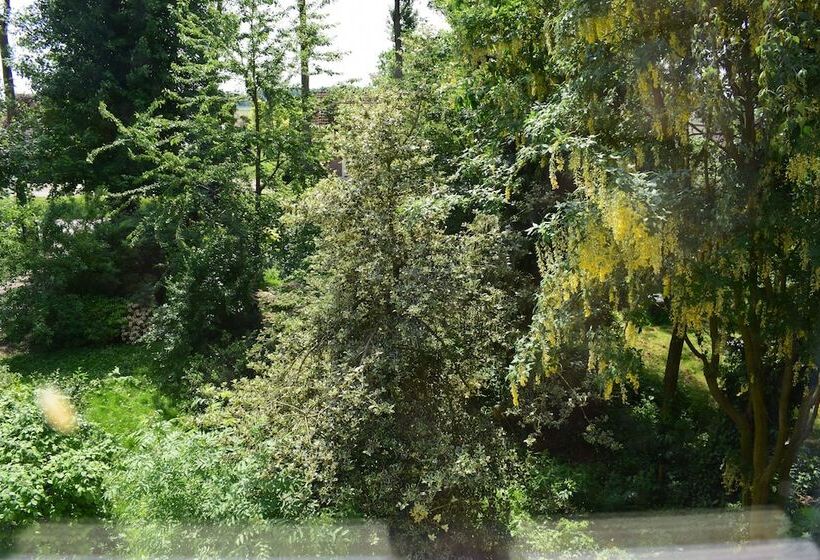 B&b Kasteelhoeve Dussen