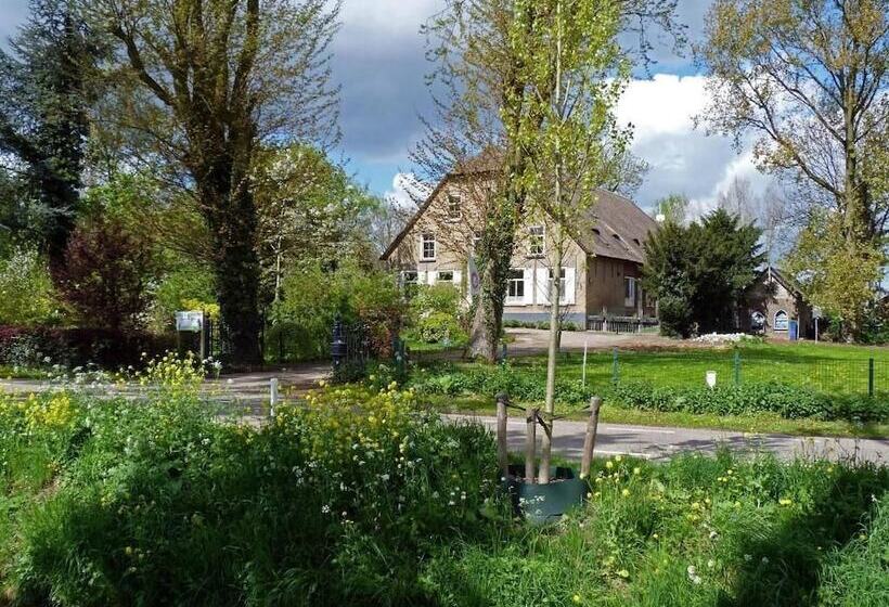 B&b Kasteelhoeve Dussen