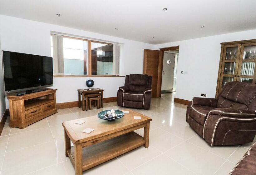 Beach House Apartment