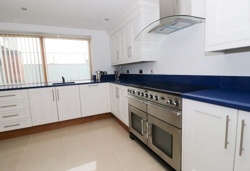 Beach House Apartment